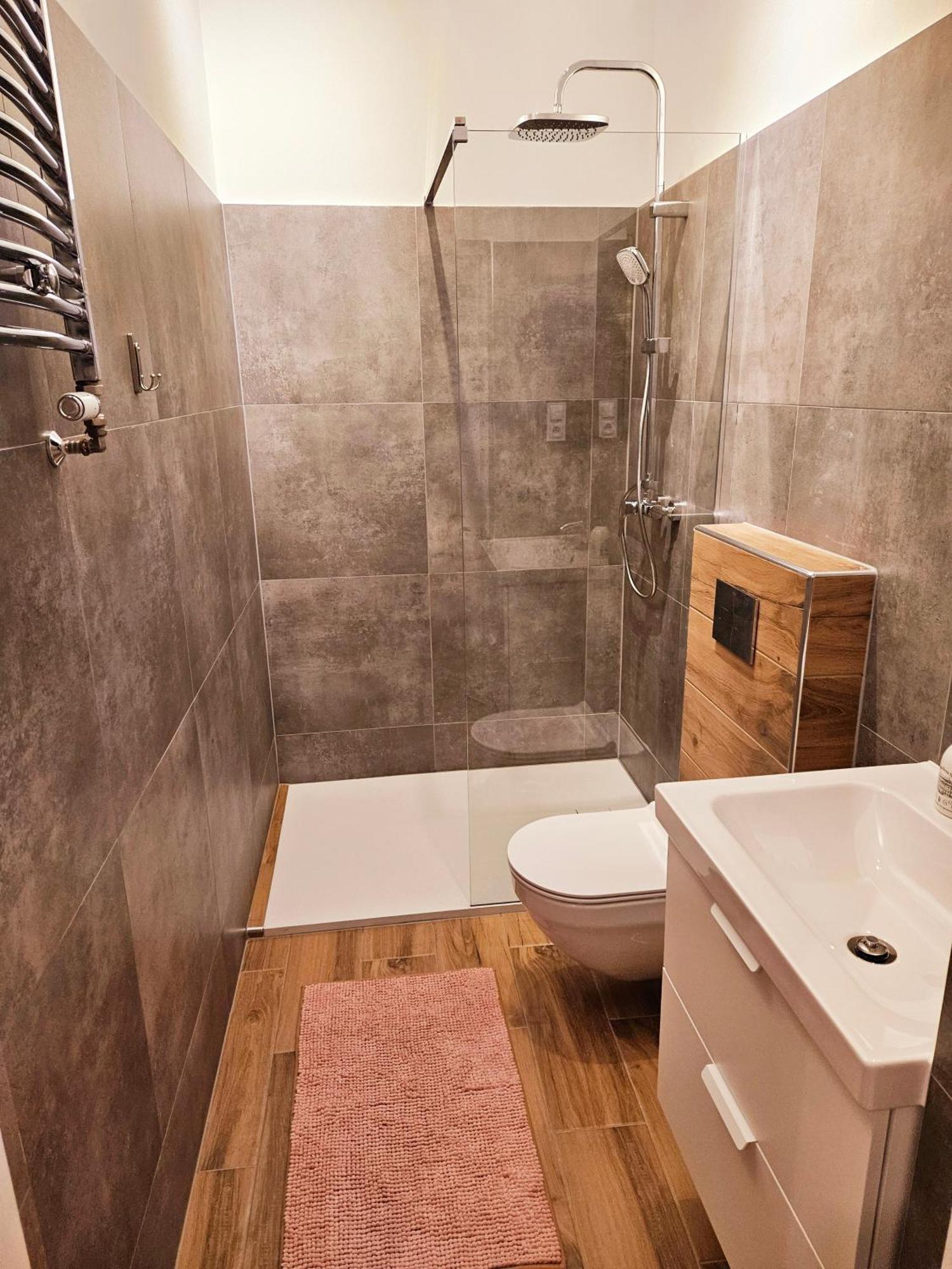 Apartamento Justinrent 3 Legnica Exterior foto